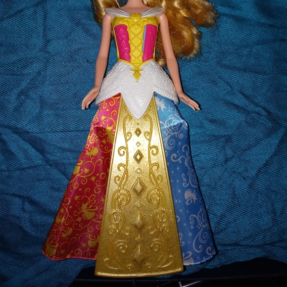 Disney Princess Sleeping Beauty doll - Picture 6 of 10